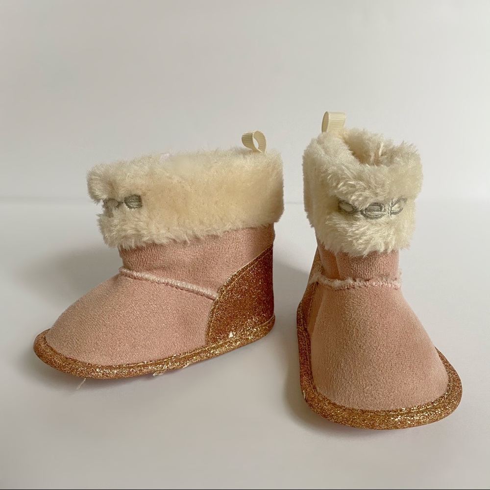 Baby girl booties